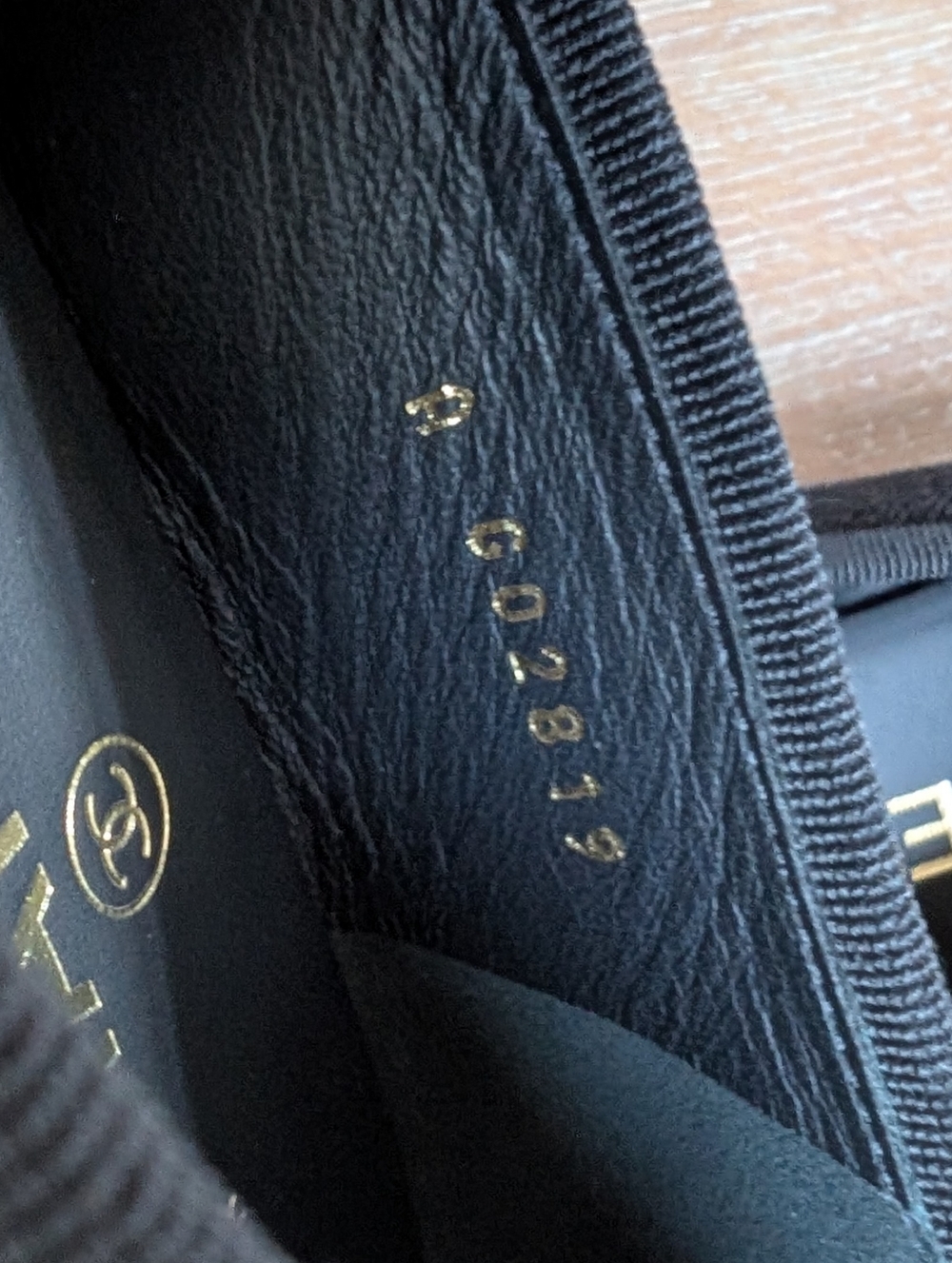 CHANEL Black Denim CC Bow Ballet Flats - Picture 5 of 10